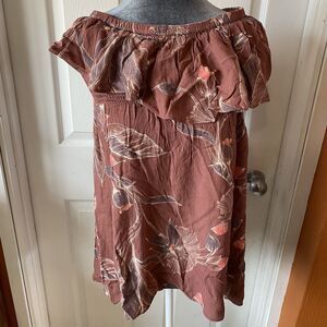 Express Off The Shoulder Top Women’s Size Medium NWT Ruffled Stretch